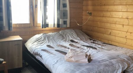 Slaapkamer blokhut woonboot